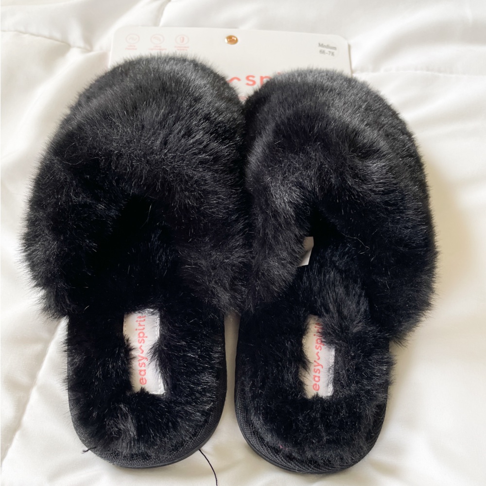 Fuzzy Slippers - Picture 3 of 8